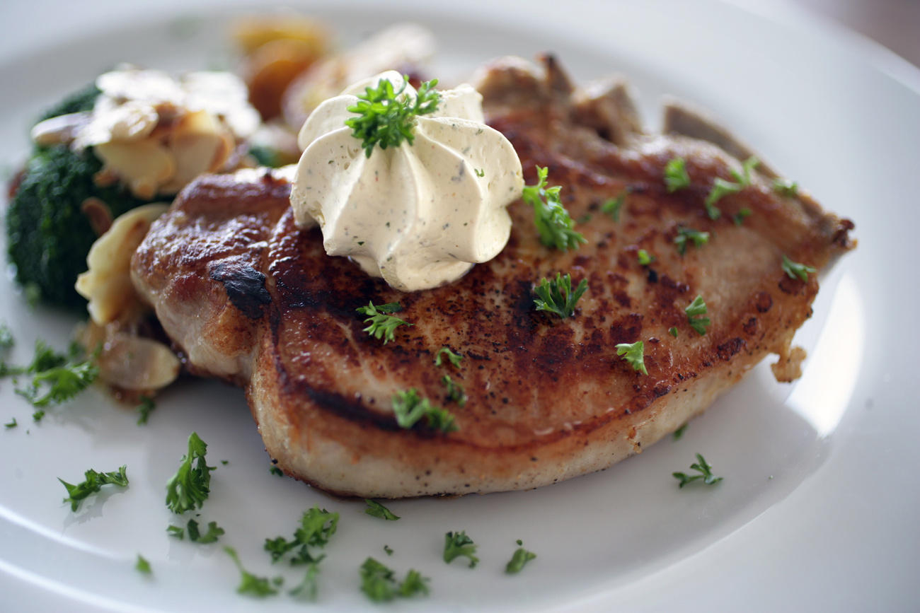 Viande dans une assiette
