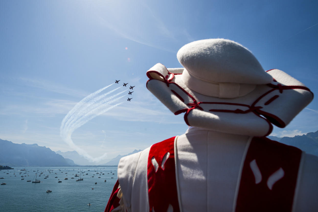 1. August mit der Patrouille Suisse an der Fete des vignerons in Vevey am Genfersee