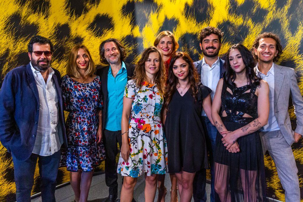 Grupo de personas posa en el photocall del Festival de Locarno