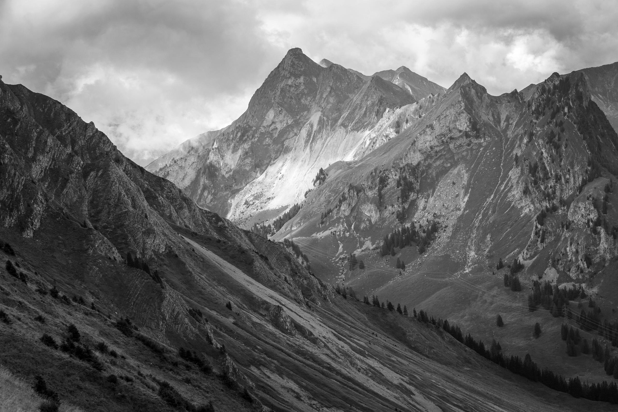 Vue sur une montagne.