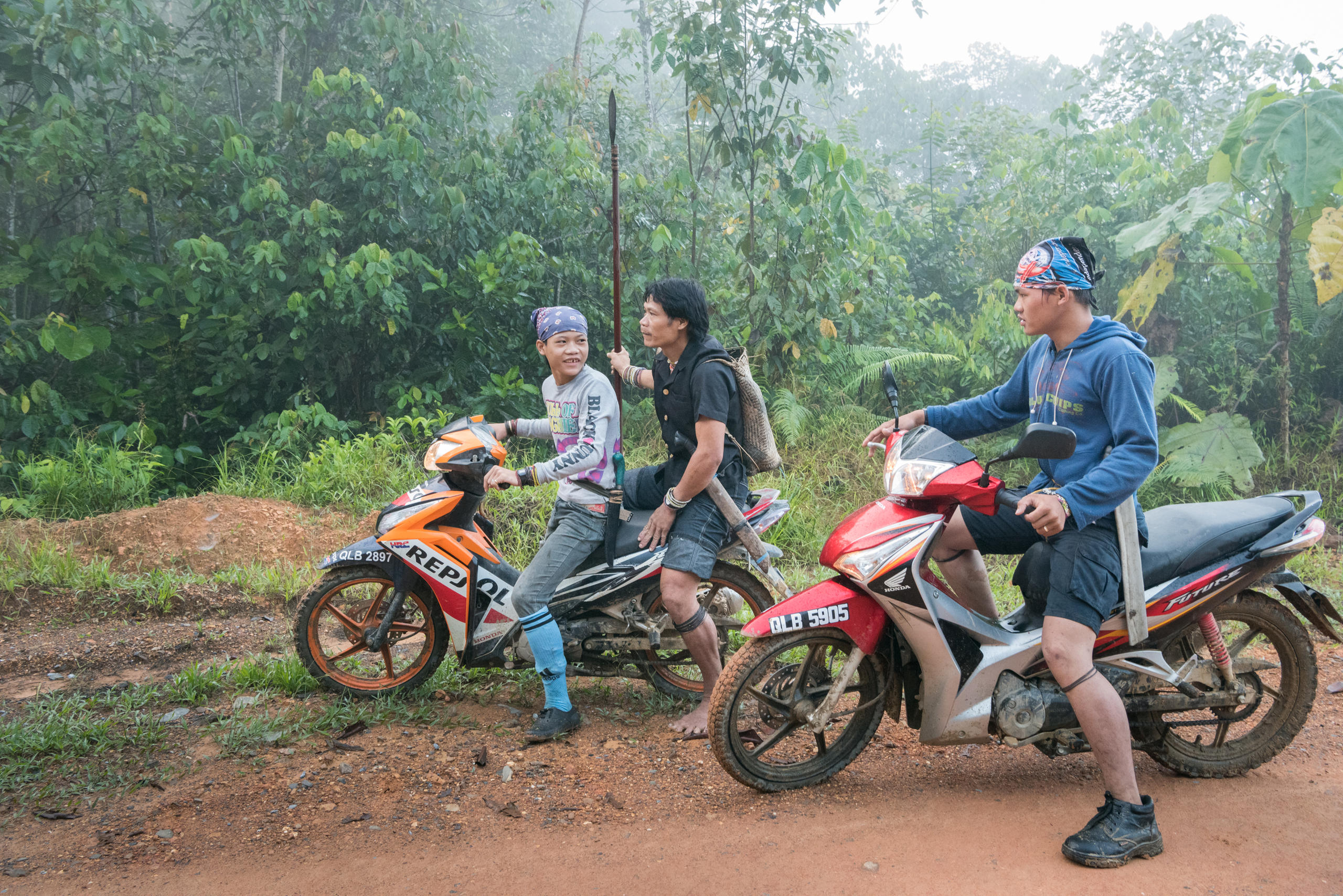 penan in motocicletta