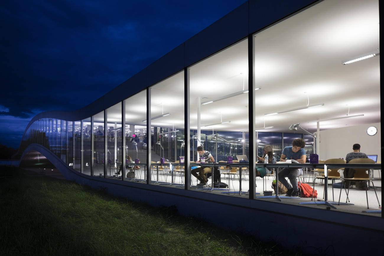 Rolex Learning Center,