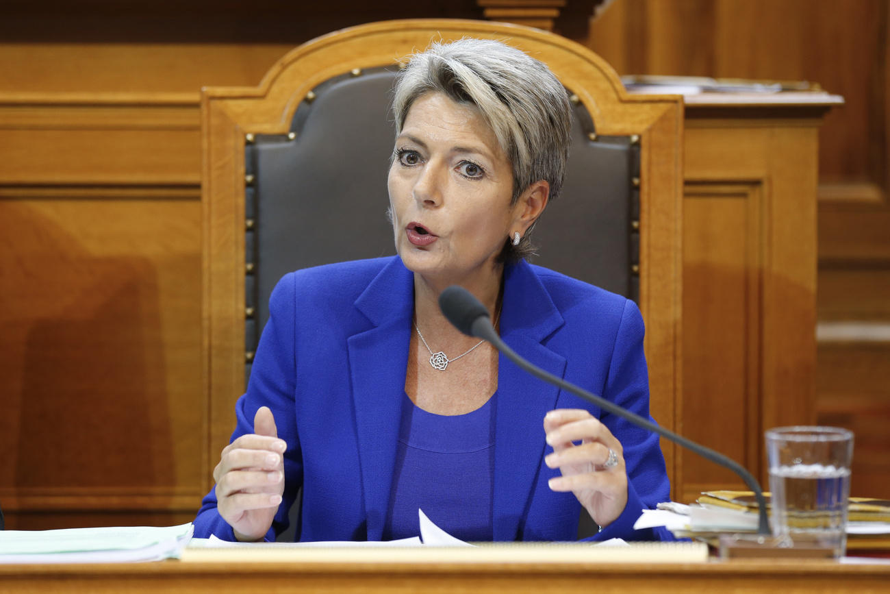 La responsabile di Giustizia e polizia Karin Keller-Sutter