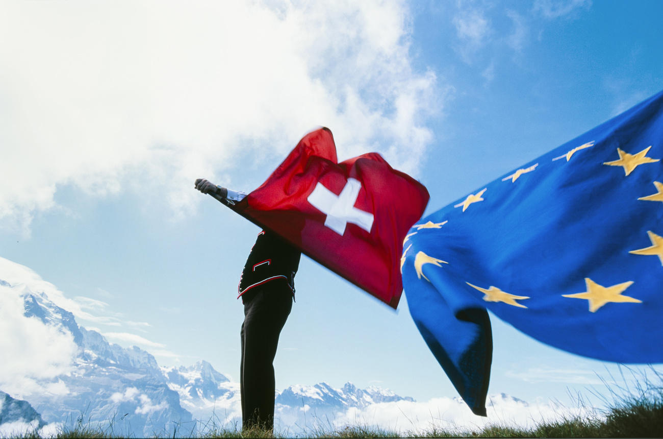 Drapeaux Suisse UE