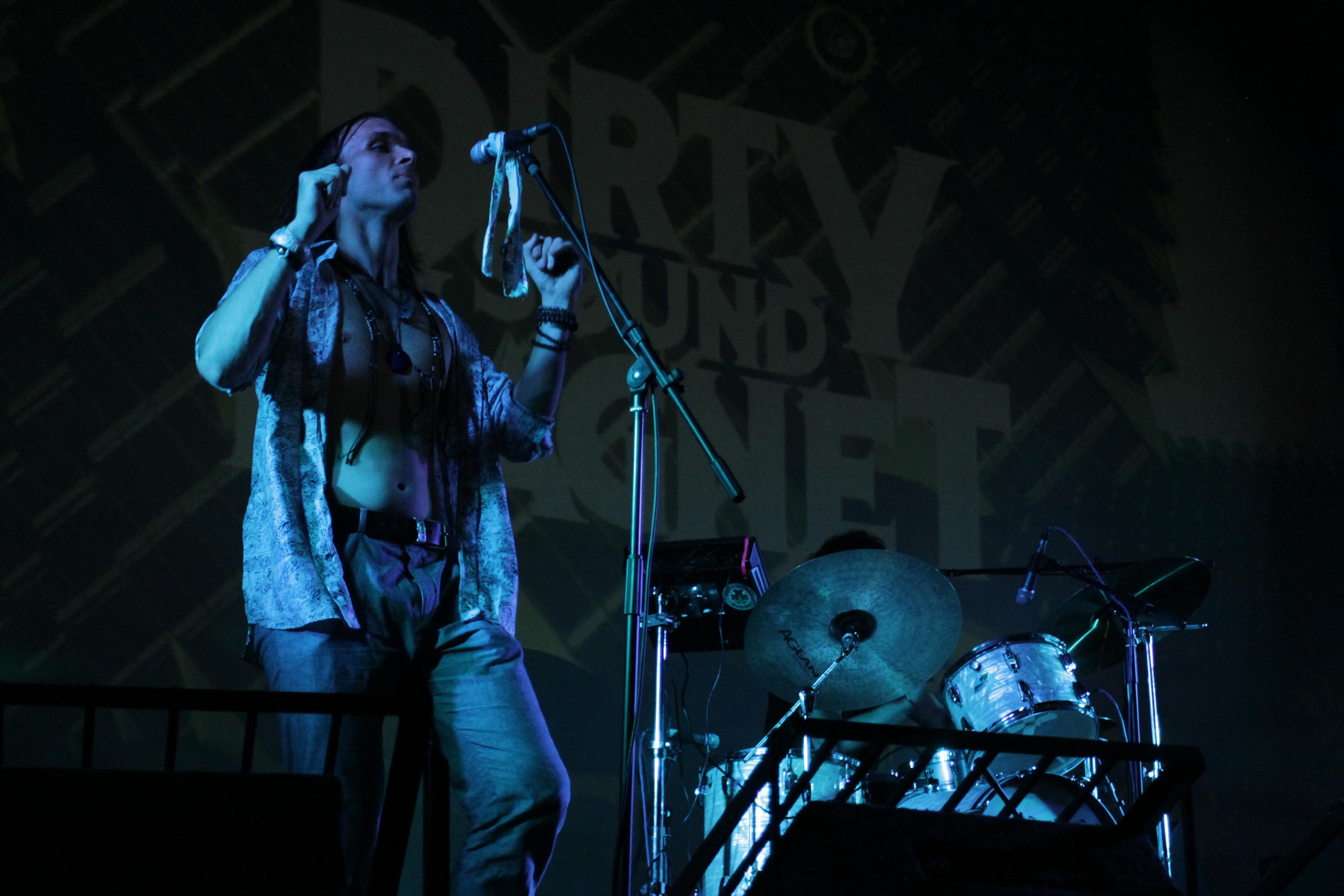 Dirty Sound Magnet em show