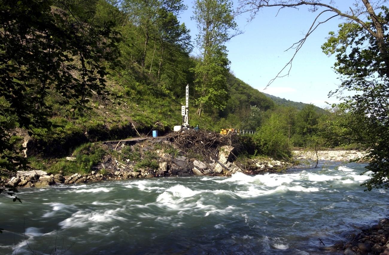 Il fiume Tresa all altezza di Cremenaga.