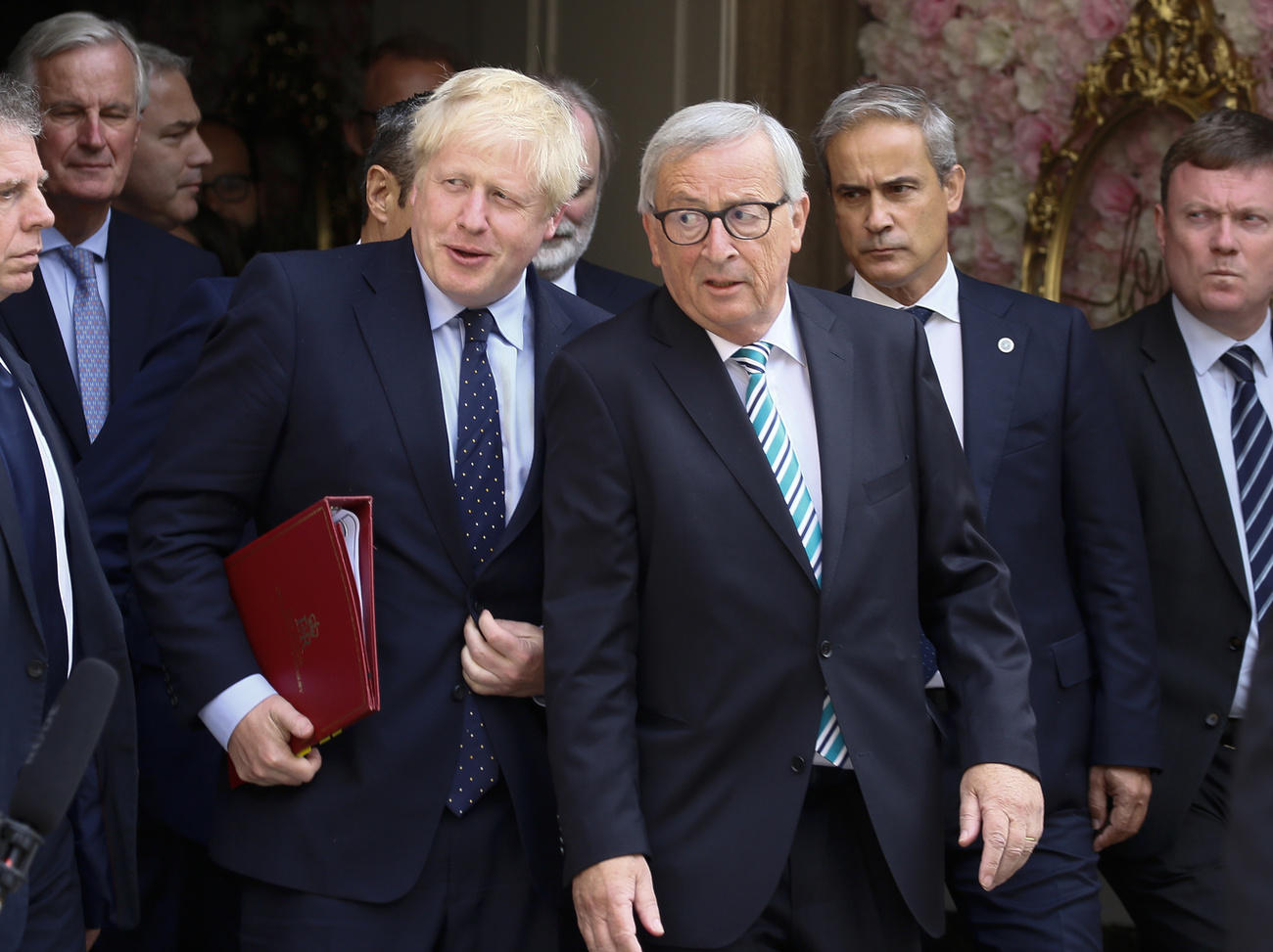 Boris Johnson e Jean-Claude Juncker.