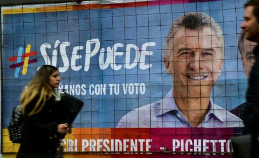 Macri celebra un acto multitudinario a ocho días de las elecciones - SWI  swissinfo.ch