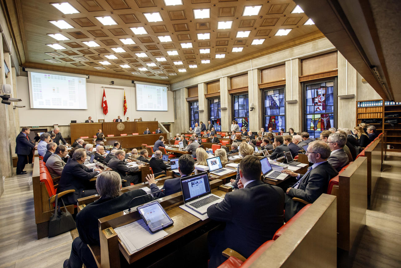 جلسة عامة لأعضاء المجلس التشريعي لكانتون جنيف