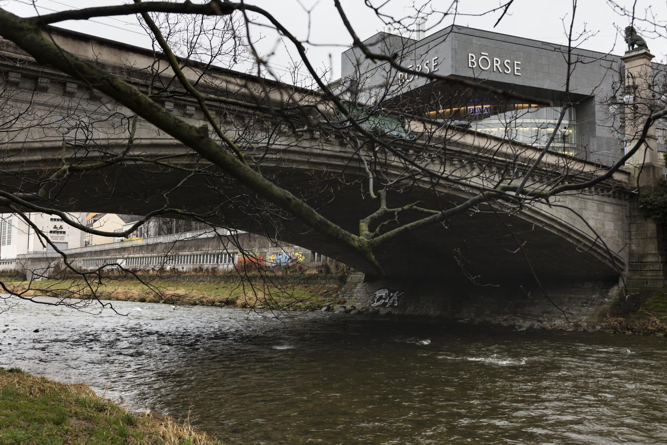 edificio che ospita la borsa svizzera