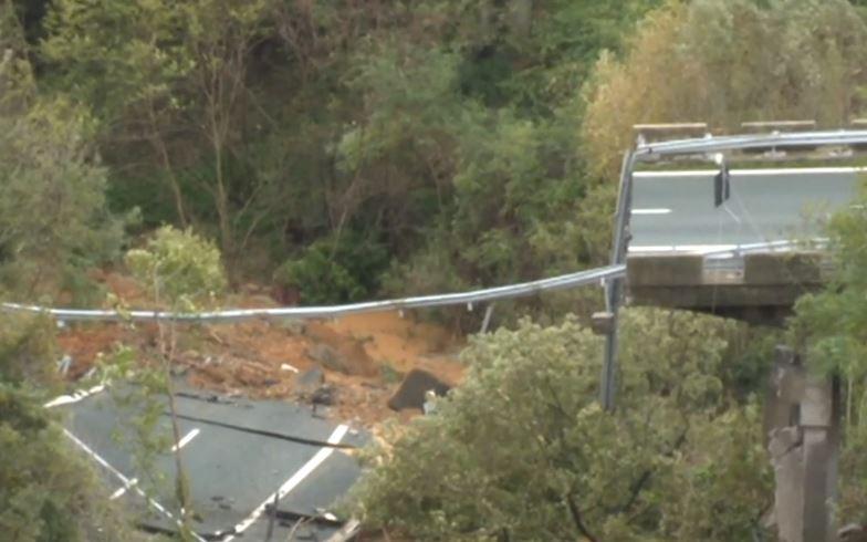 Il viadotto crollato sulla A6 Torino-Savona.