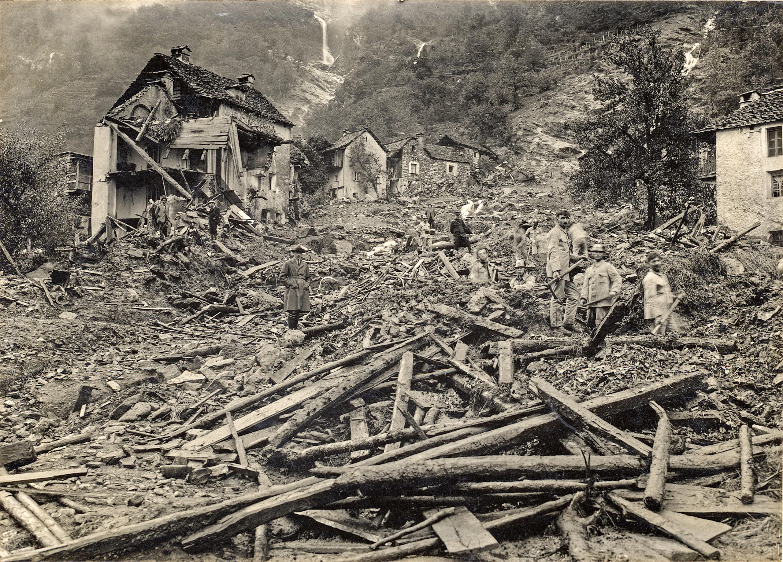 Destroyed houses