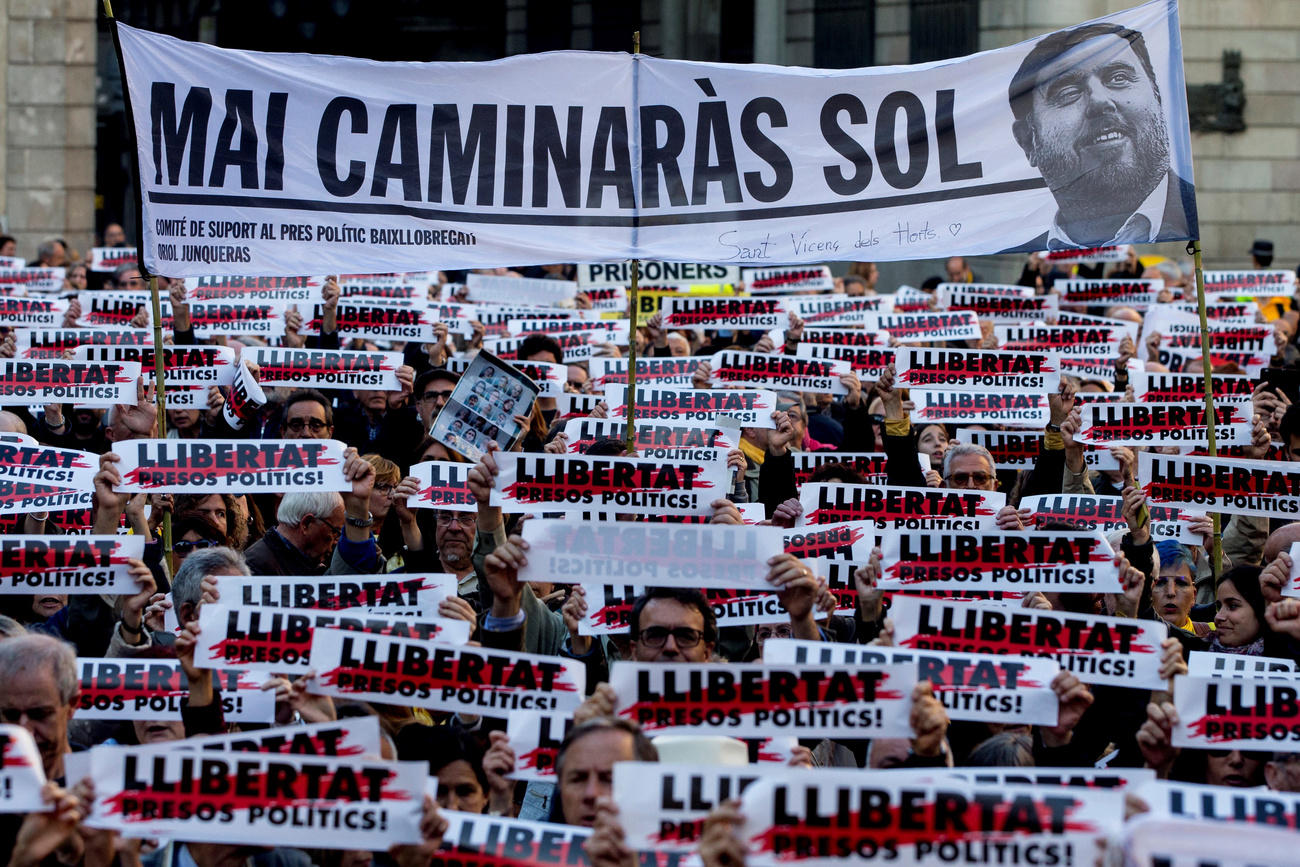 Manifestatni striscioni