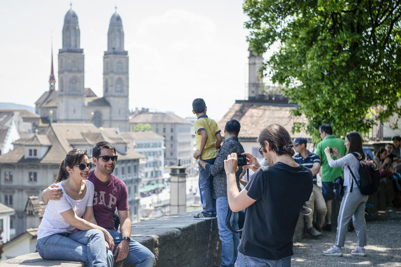 Tourists in front Grossmünster