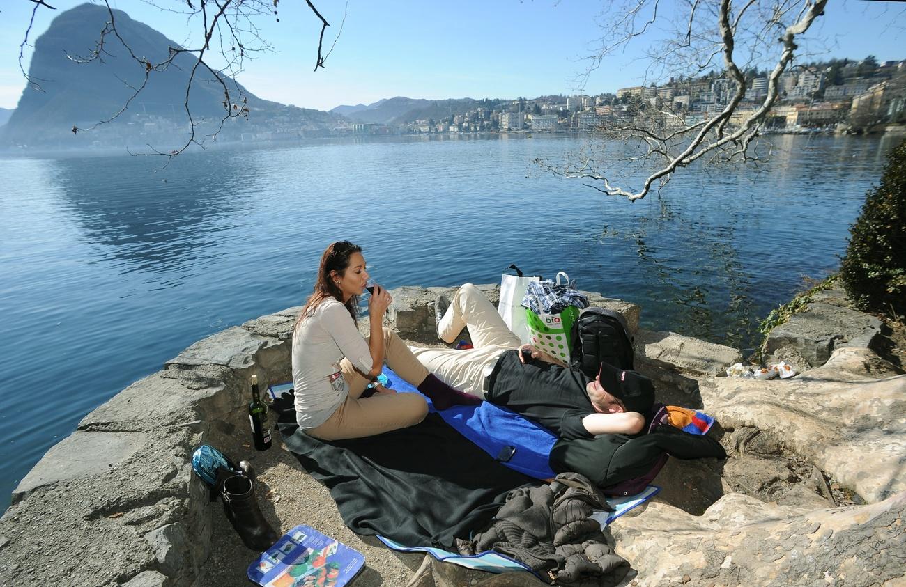 Having a picnic by the lake in Lugano