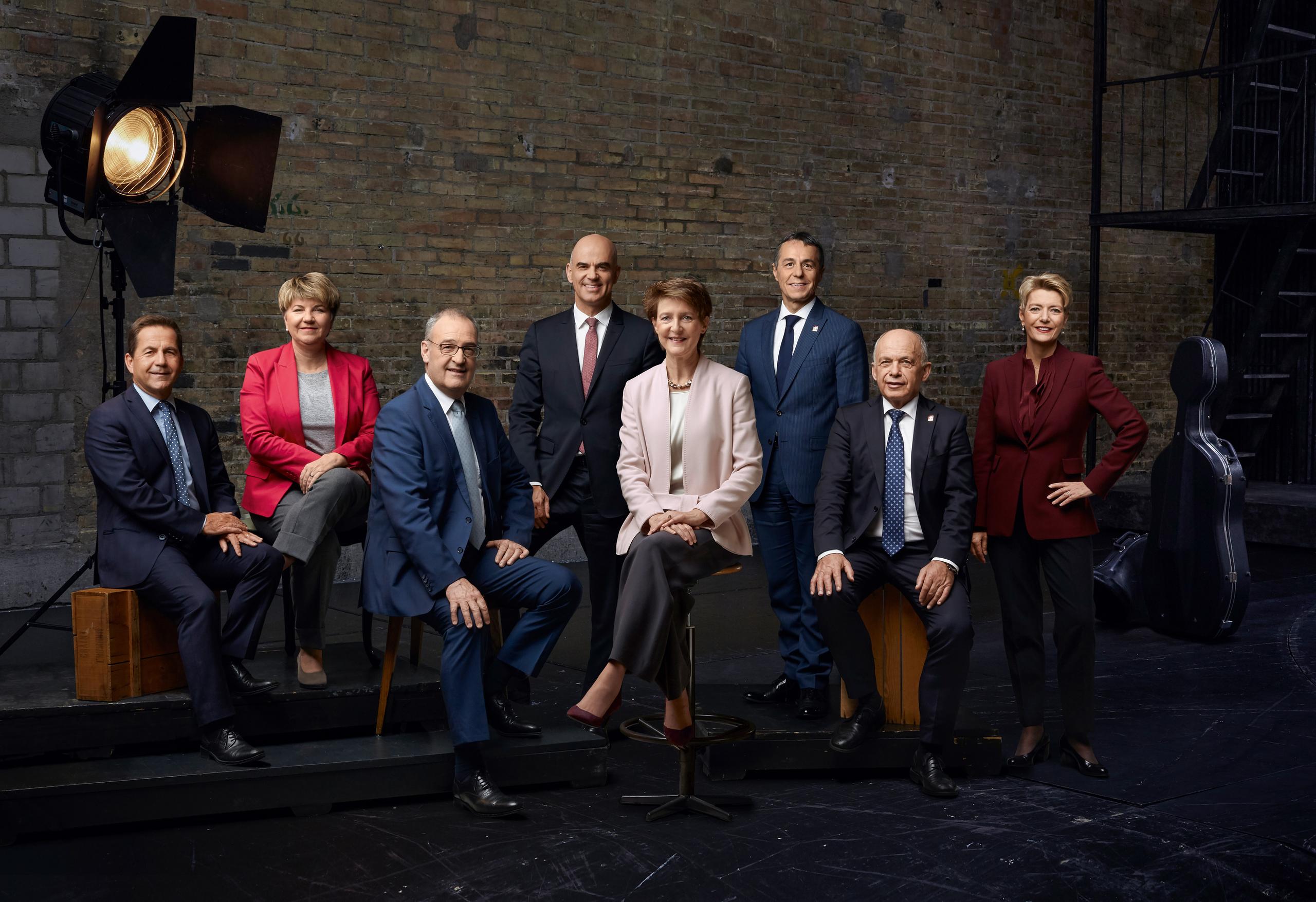 صورة جماعية لأعضاء الحكومة الفدرالية