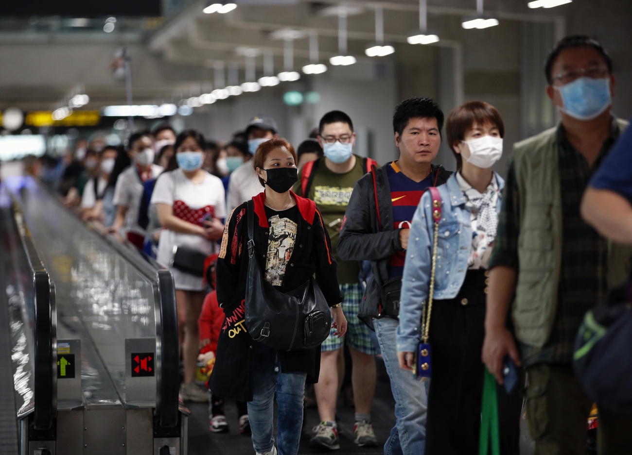 病毒已擴散至中國境外,引起人們對全球疫情的擔憂。