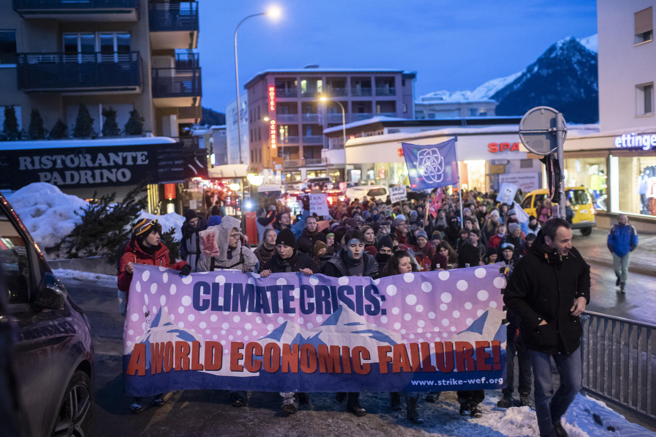 La marcia per il clima è giunta martedì nel tardo pomeriggio a Davos