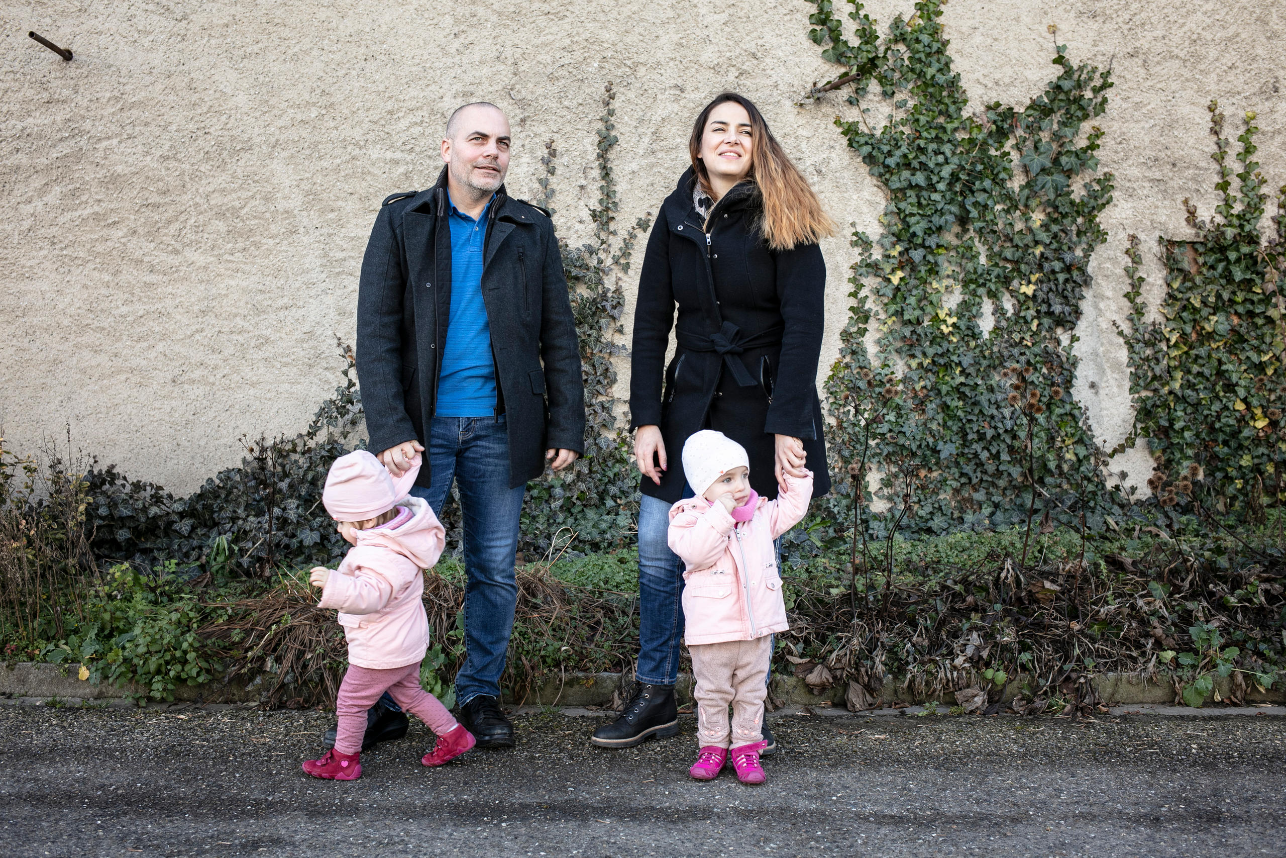 La famiglia Rothenbühler a passeggio.