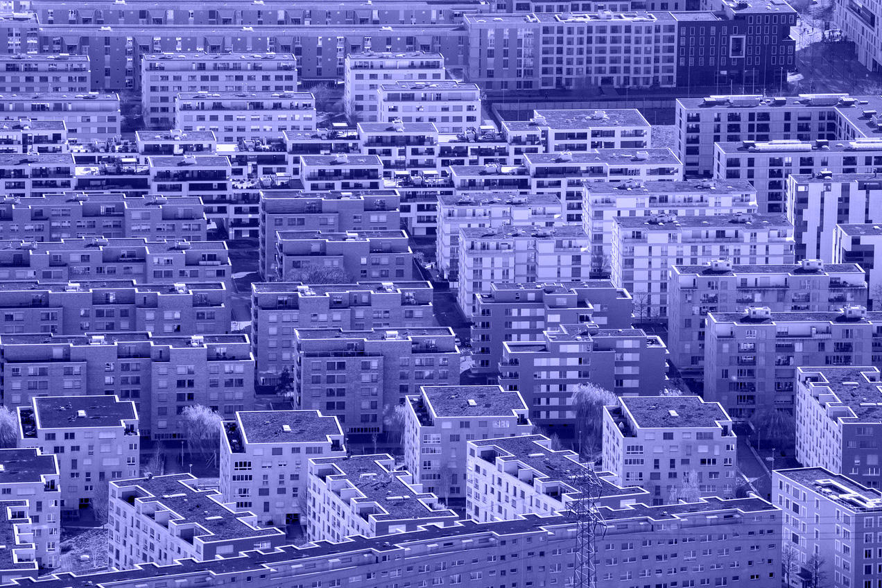 ロイツェンバッハで撮影された、チューリッヒの集合住宅。