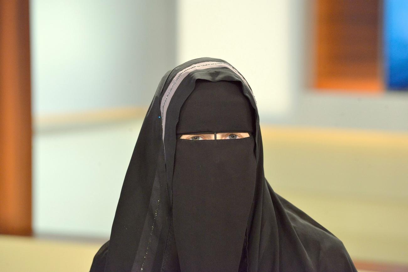 woman in niqab