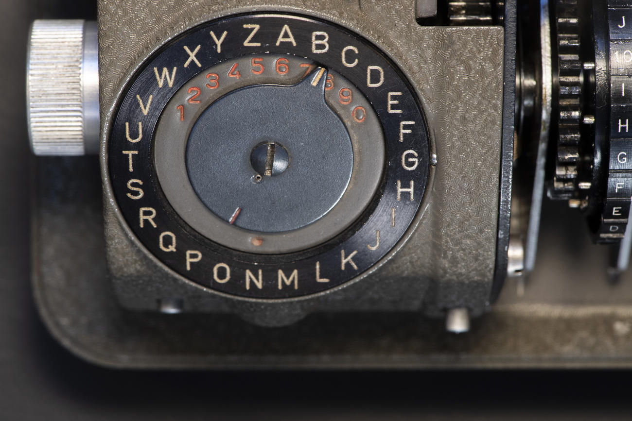 Cipher machine