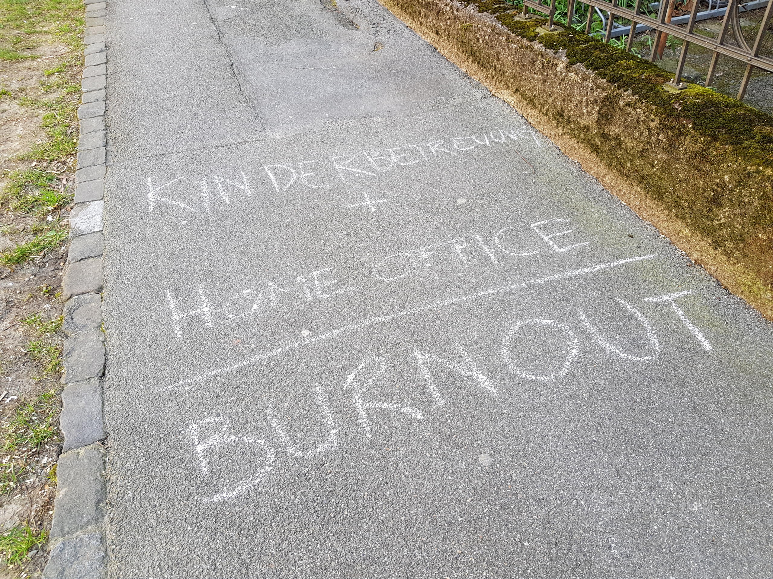 Kinderbetreuung + Home Office = Burnout
