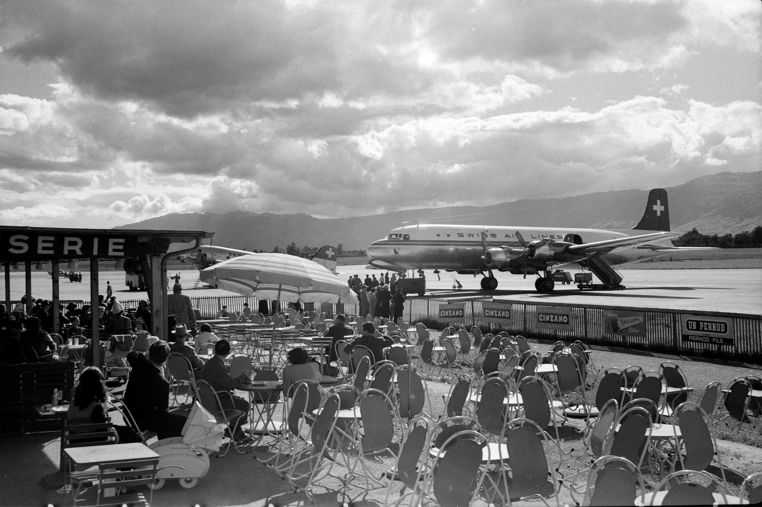 Airport terrace of the refreshment bar.