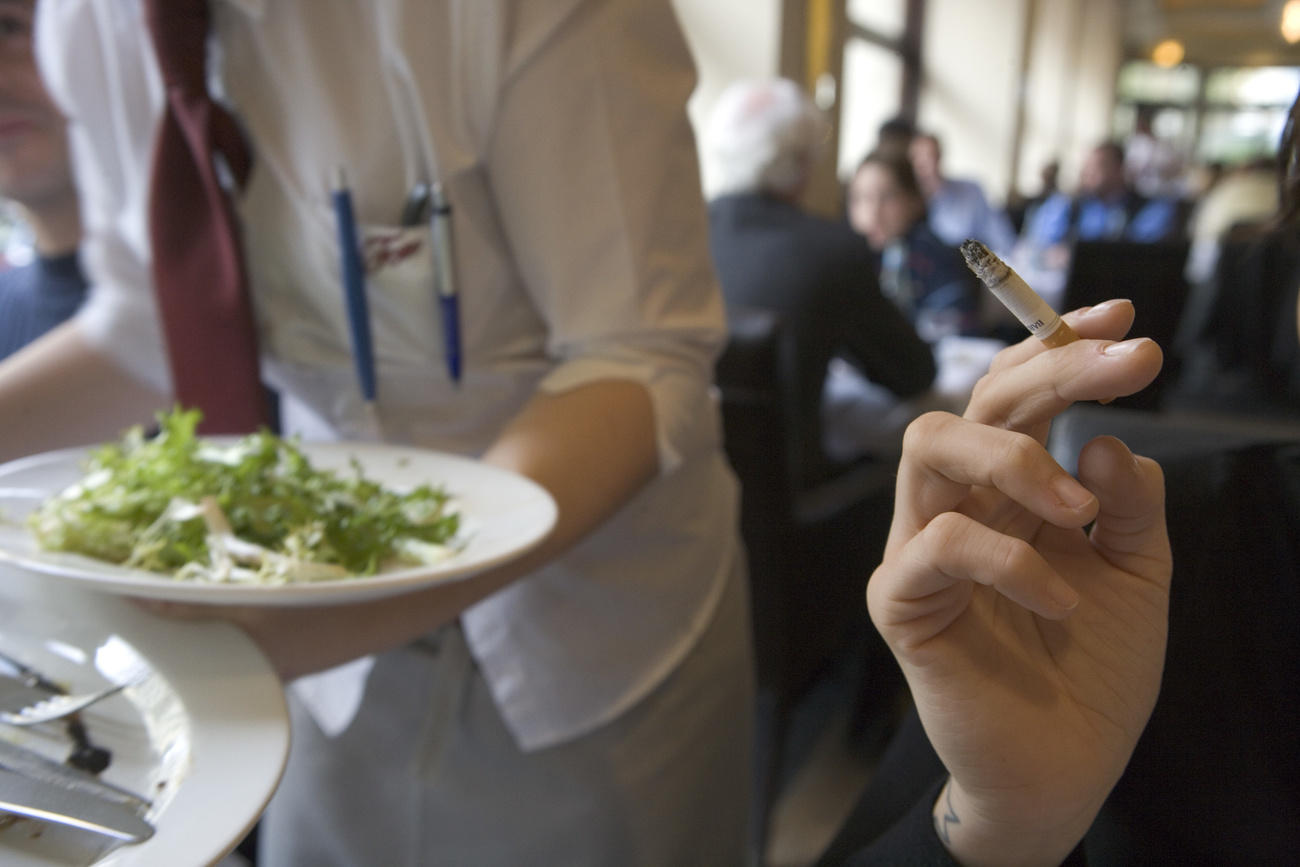 smoking in a restaurant