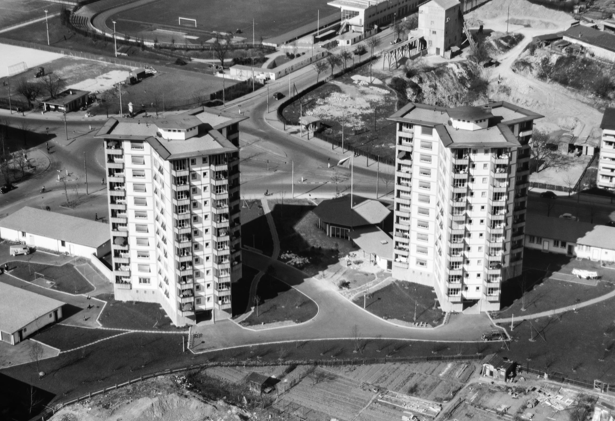 Vue aérienne sur deux buildings