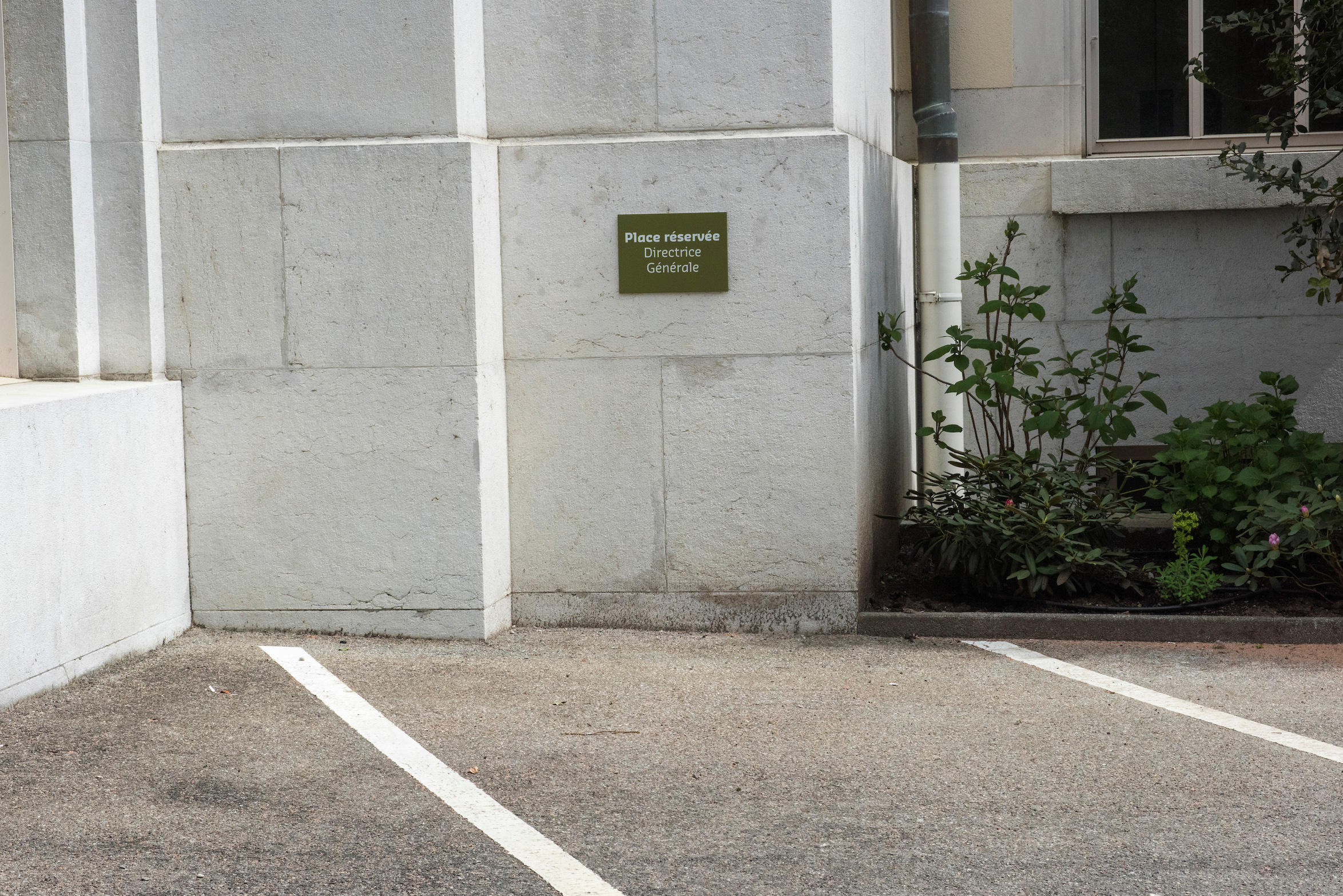 Parcheggio del Palazzo delle Nazioni, vuoto