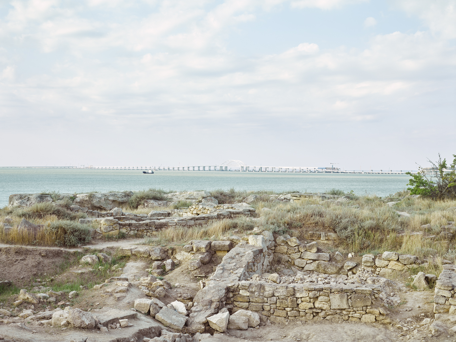 Вид на Крымский мост.