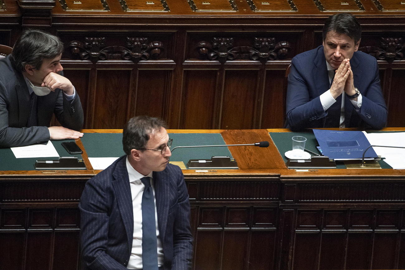 Il ministro per gli Affari regionali Boccia, a Montecitorio con il premier Conte (sinistra) e il collega Amendola (sinistra)