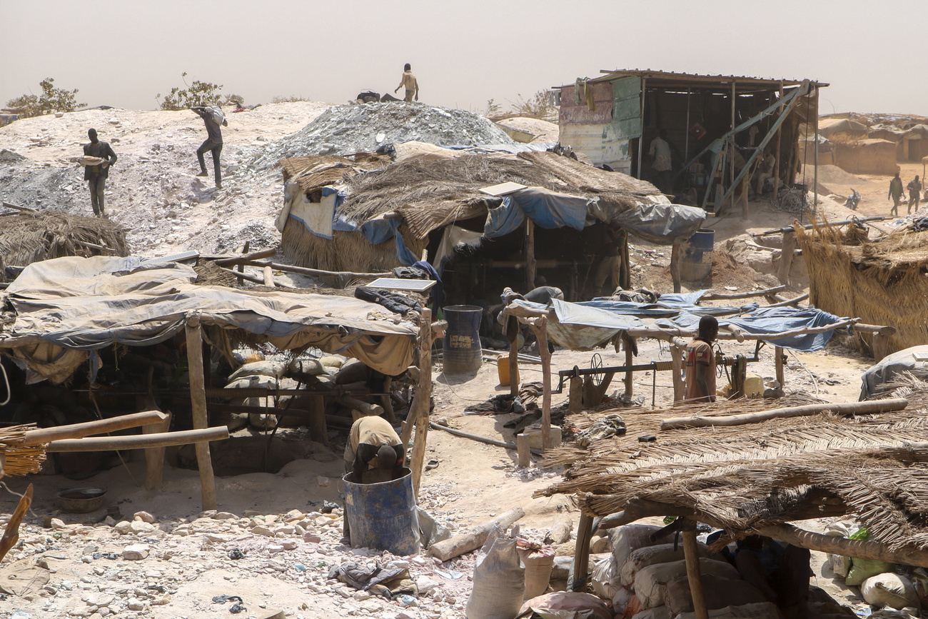 Trabajadores en mina de oro en Burkina Faso