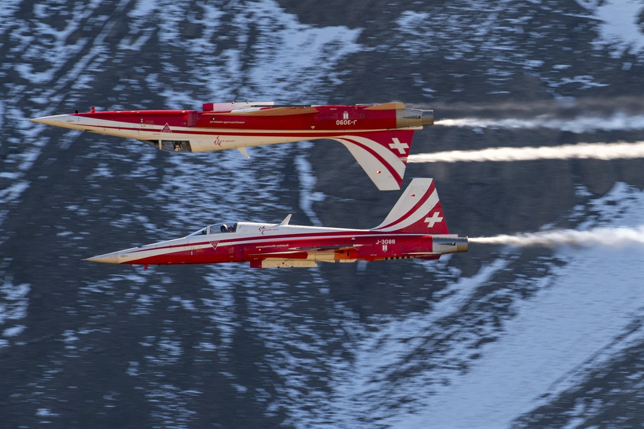 Швейцарская пилотажная группа Patrouille Suisse отмечает свое 60-летие. Являясь своего рода общественным послом швейцарских ВВС, она вот уже несколько десятилетий восхищает зрителей как в стране, так и за рубежом головоломными показательными выступлениями.