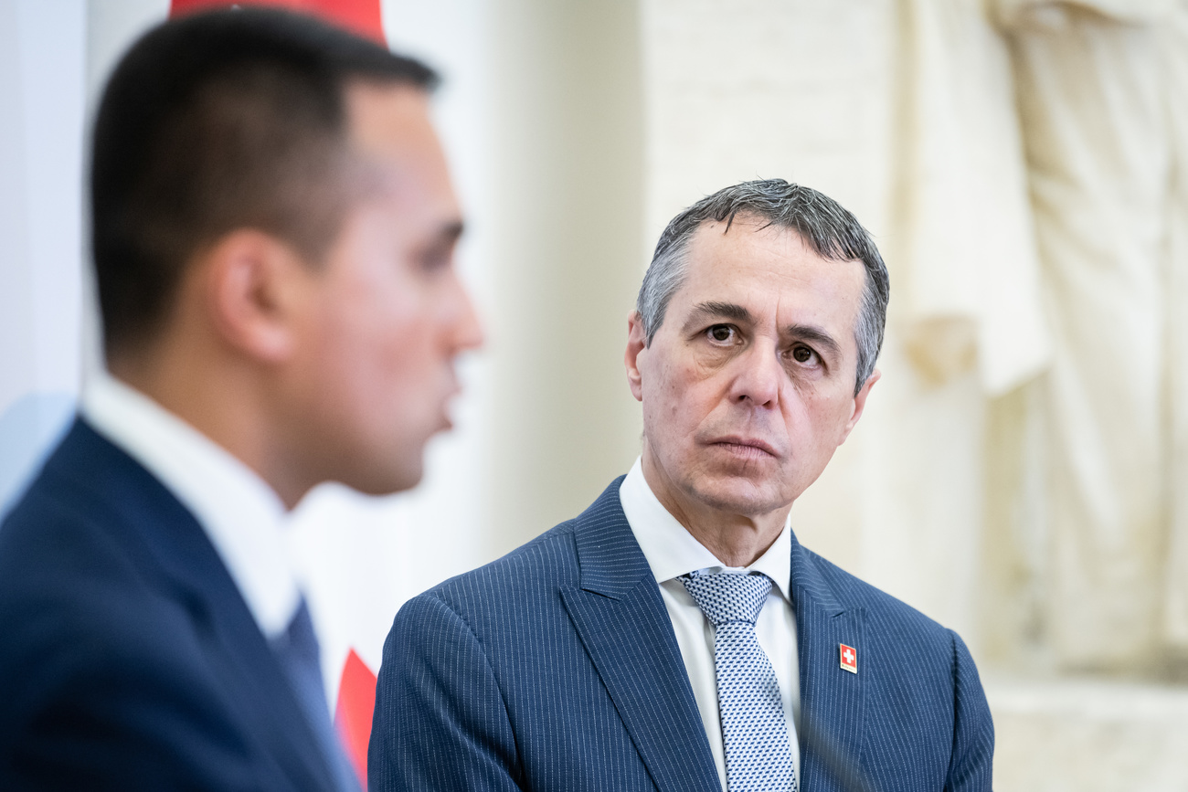 Luigi di maio e ignazio cassis