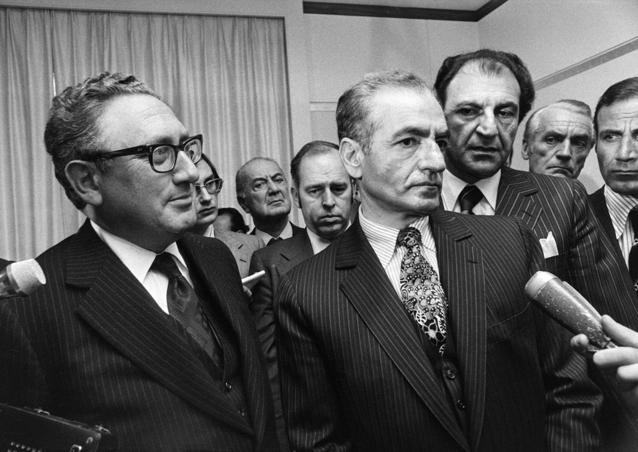 Der Schah mit Kissinger in Zürich