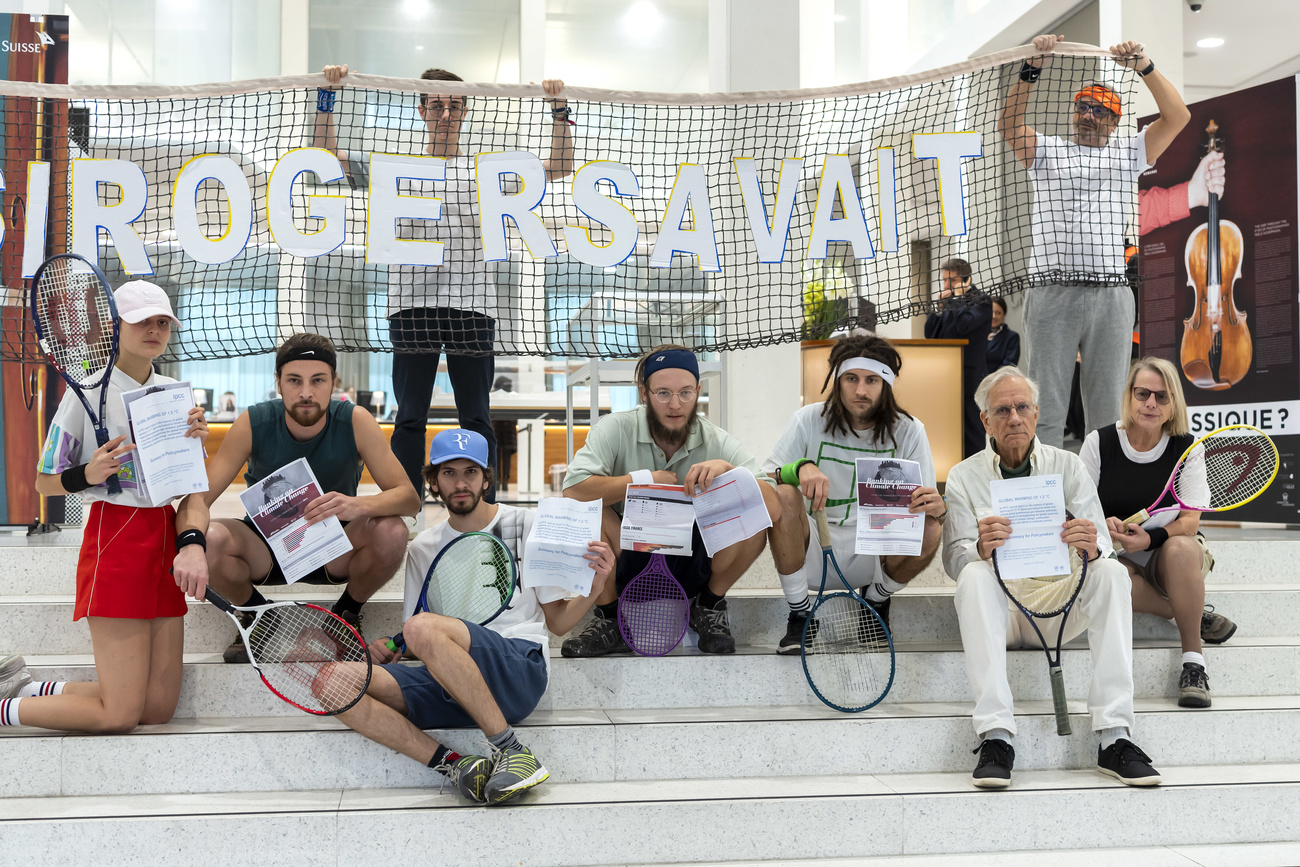 Climate activists at Lausanne Credit Suisse branch on November 22, 2018.