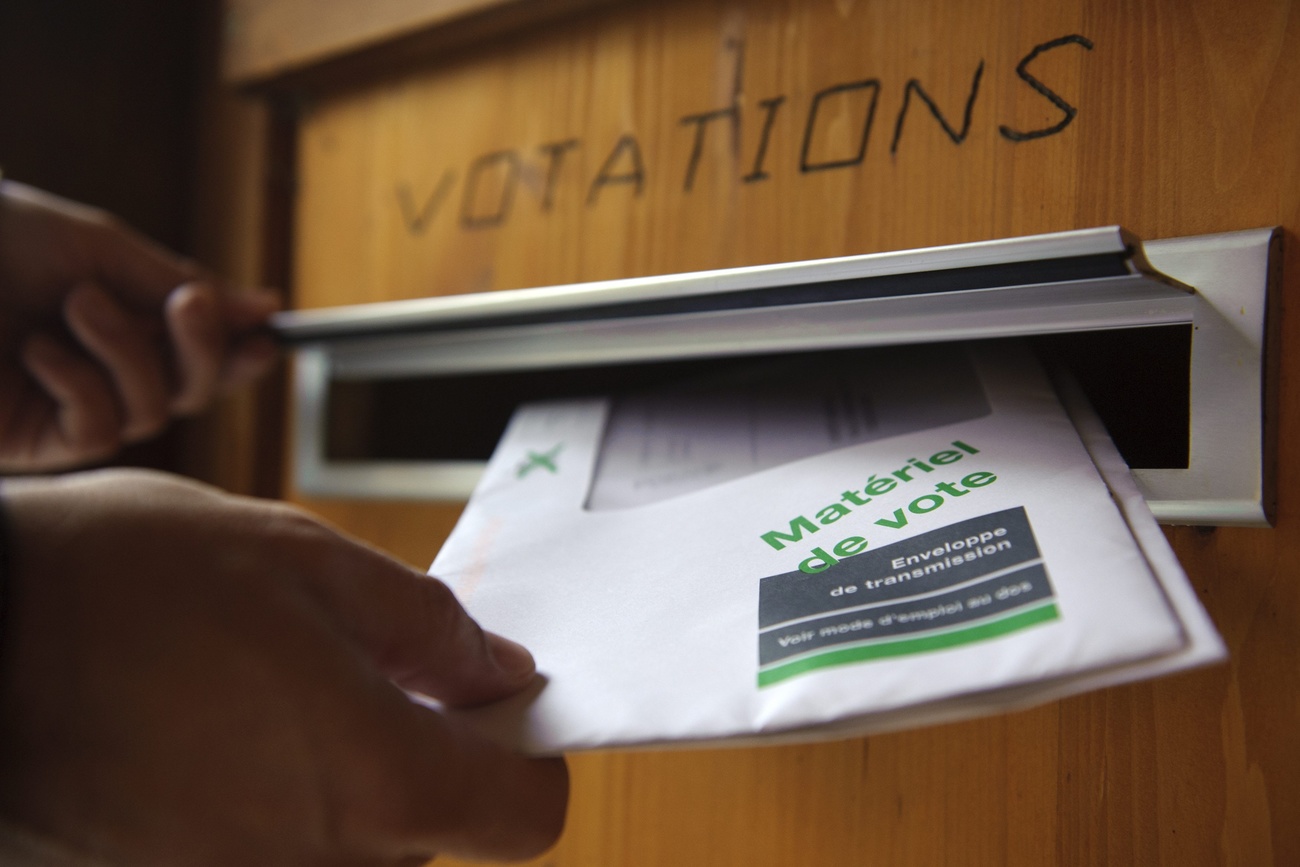 Des milliers de Suisses de l étranger n auraient pas reçu leur matériel de vote à temps.