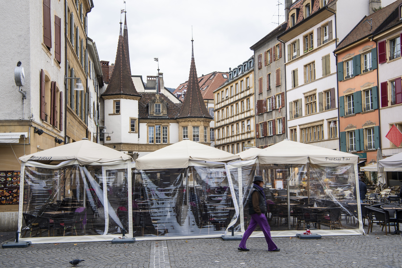 En Neuchâtel, terrazas de restaurantes