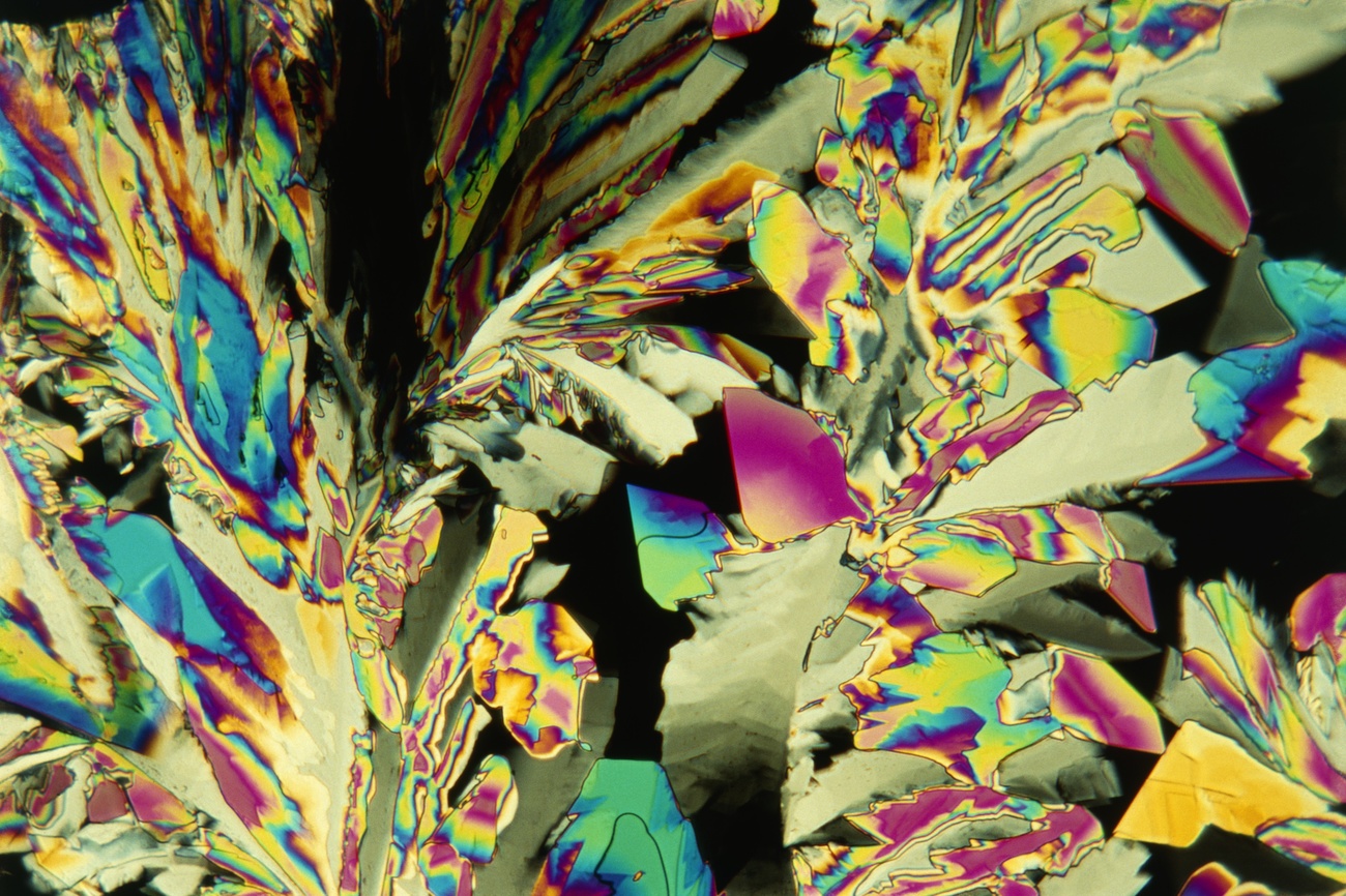 bunte Kristalle von Saccharin