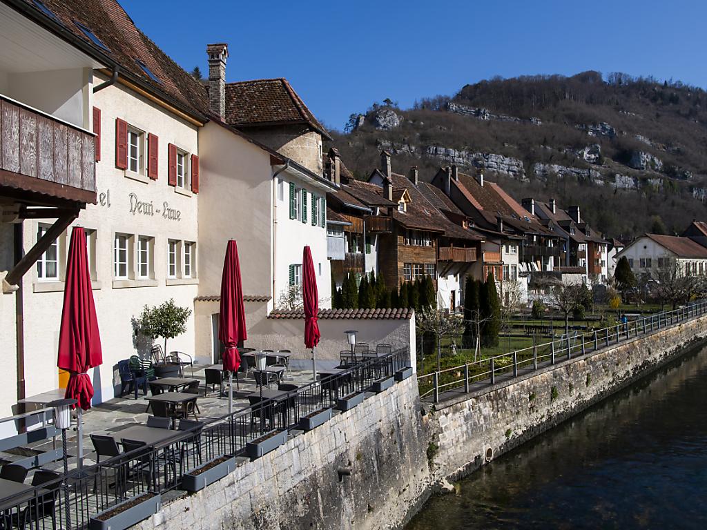 Coronavirus Canton Giura chiude bar e ristoranti SWI swissinfo.ch