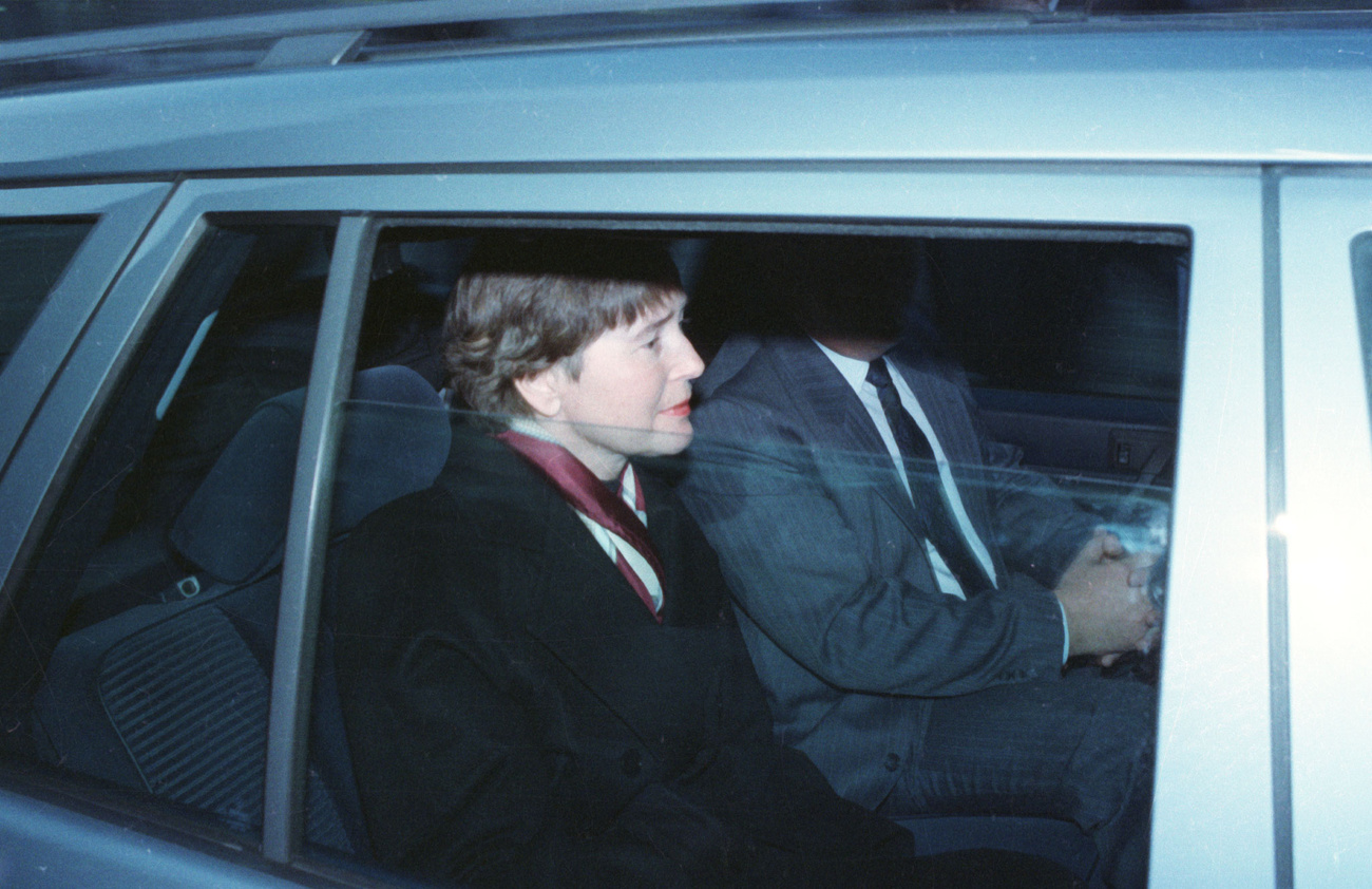 Elisabeth Kopp fährt weg