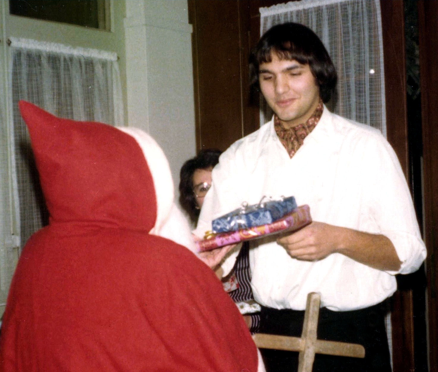 Barty Mekri mit dem Samichlaus
