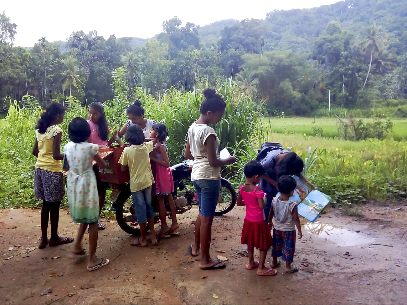 sri lankan children