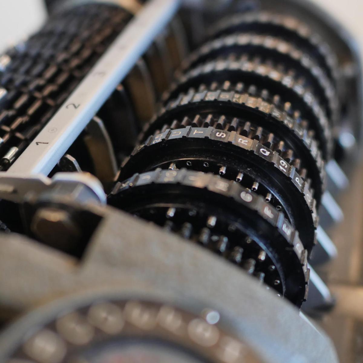 Die Crypto-AG: Ein Spionage-Thriller aus dem Kalten Krieg - SWI swissinfo.ch