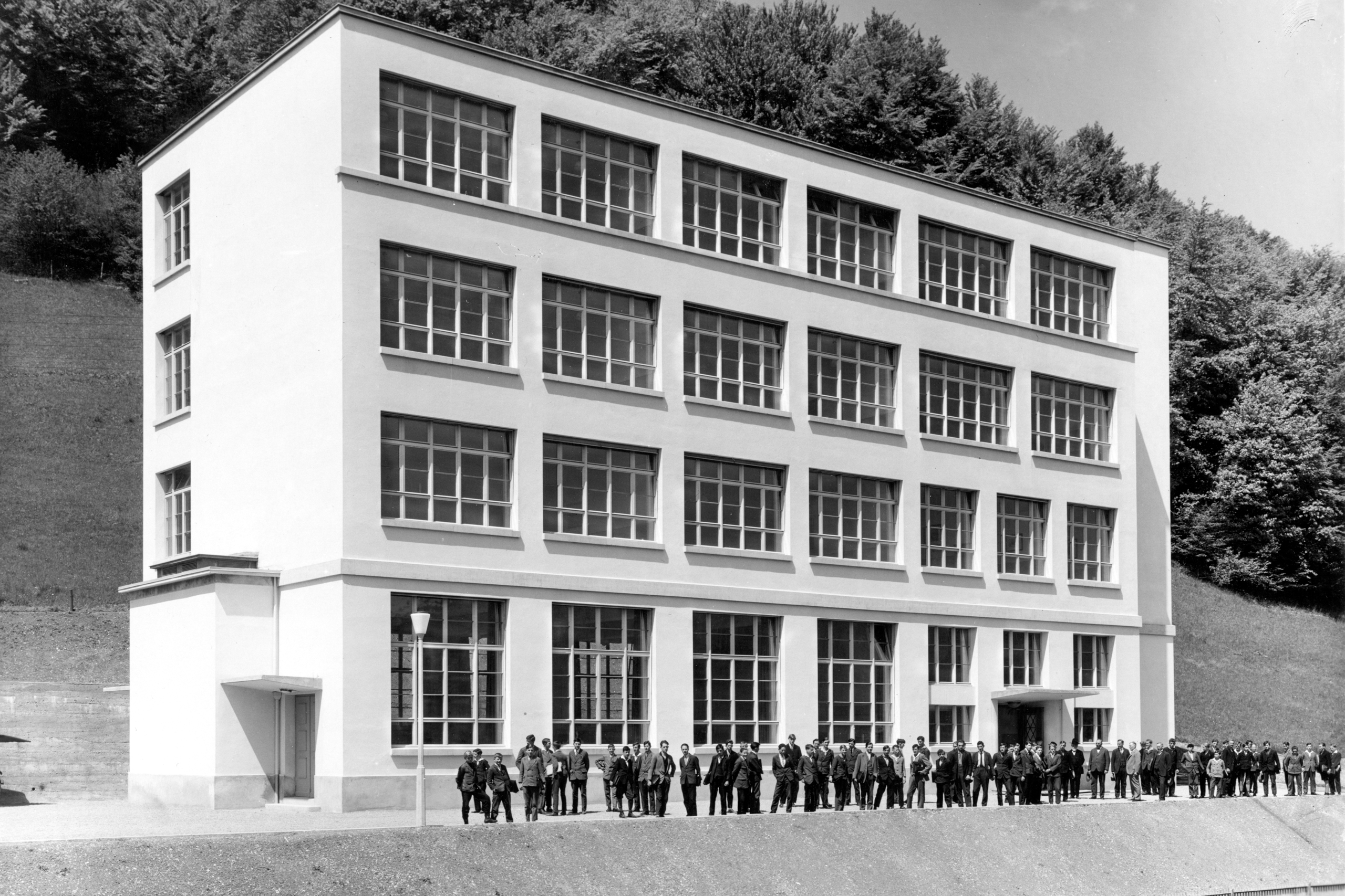 工場学校の校舎。1931年撮影