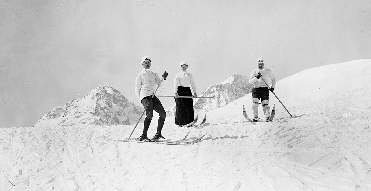 Scène de ski à la fin du 19e siècle.