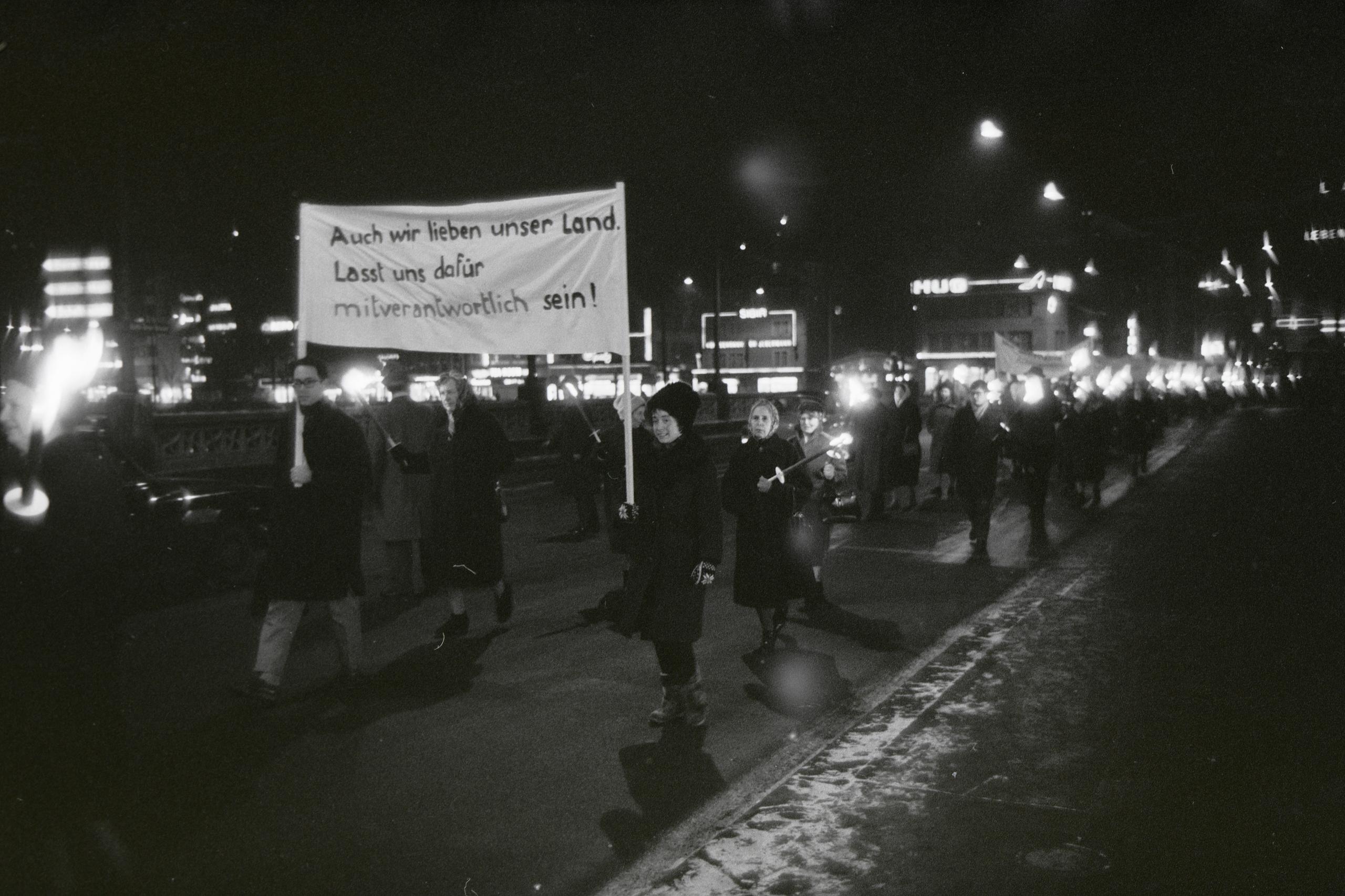 Manifestación nocturna.