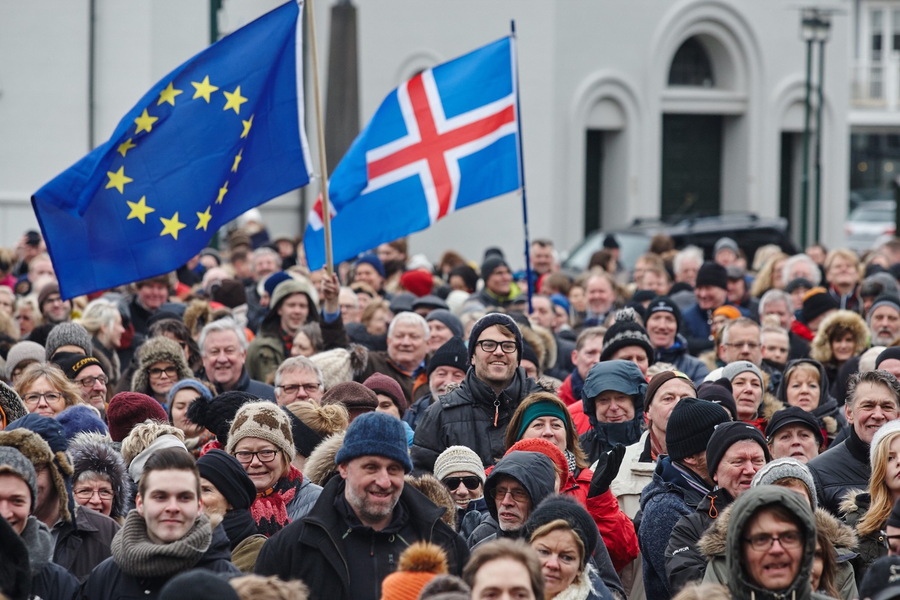 norway and eu flags